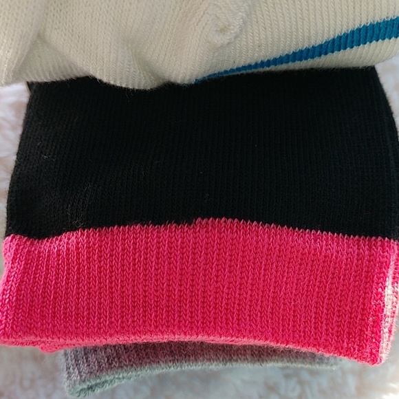 Cynthia Rowley Cute Socks--Great Quality! - Picture 6 of 8